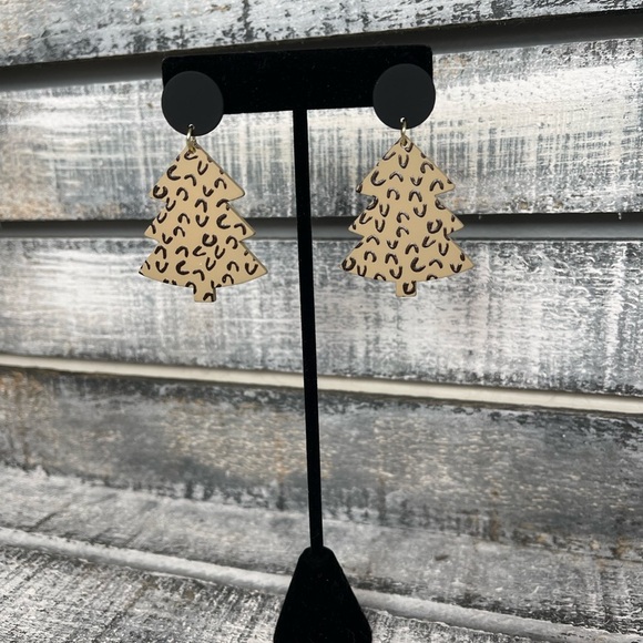 Leopard Tree earrings • NWT - Picture 1 of 1